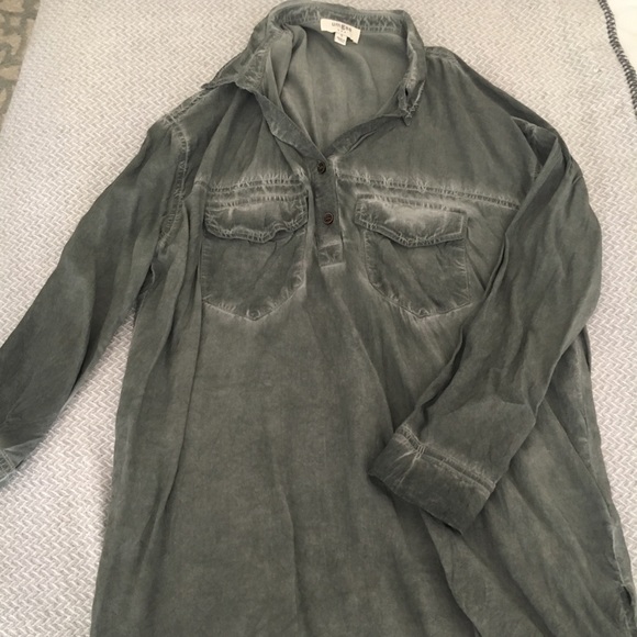 Umgee Button Down Top - Picture 1 of 3